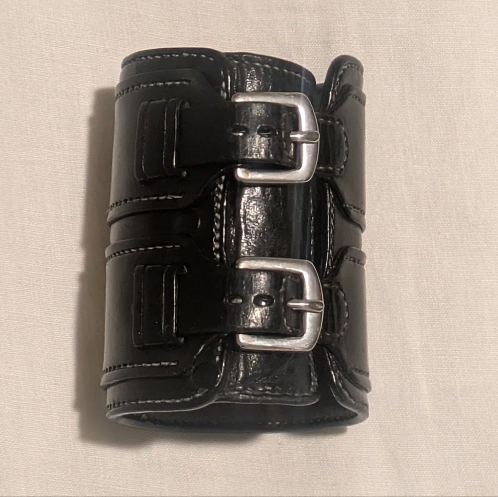 Black Leather Men's Cuff - Picture 5 of 10